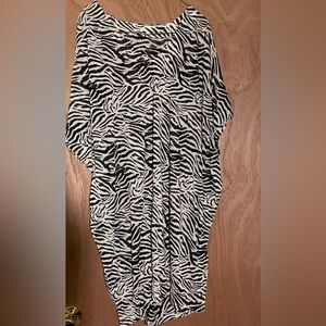 3/$15. Zebra print swim top XL